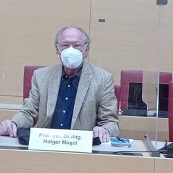 Prof. Magel im Plenum des Bayerische Umweltausschusses