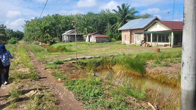 Visit to transmigration area Parit Rambutan in South Sumatra province